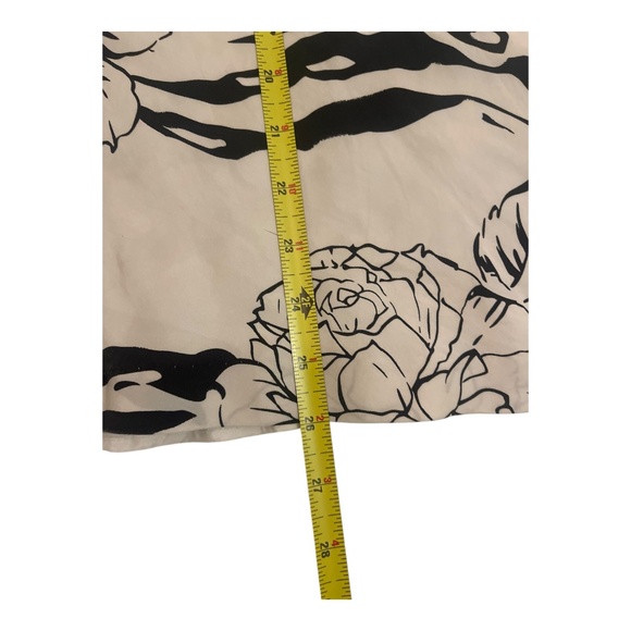 Madison Studio Skirt Womens Size 6 Black & White Floral 100% Silk - Picture 9 of 13